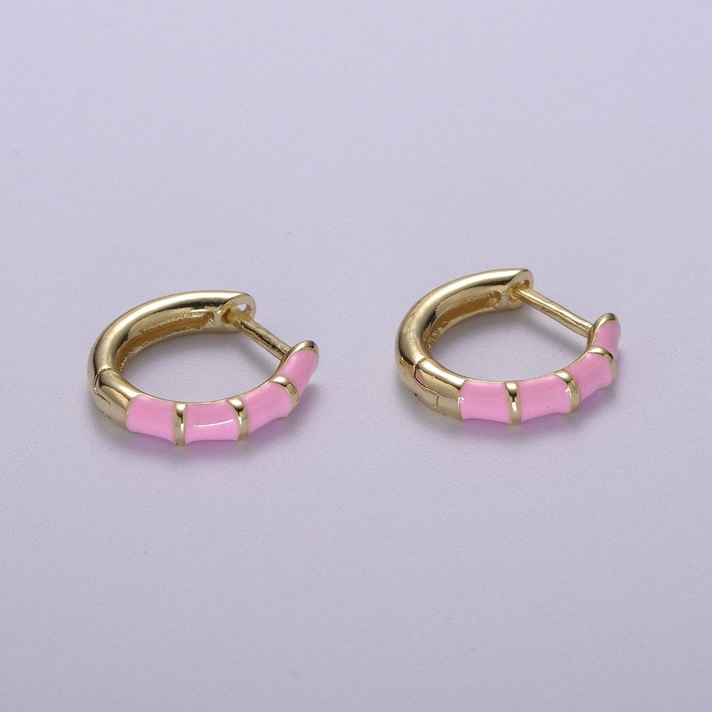 ENAMEL PASTEL HUGGIES