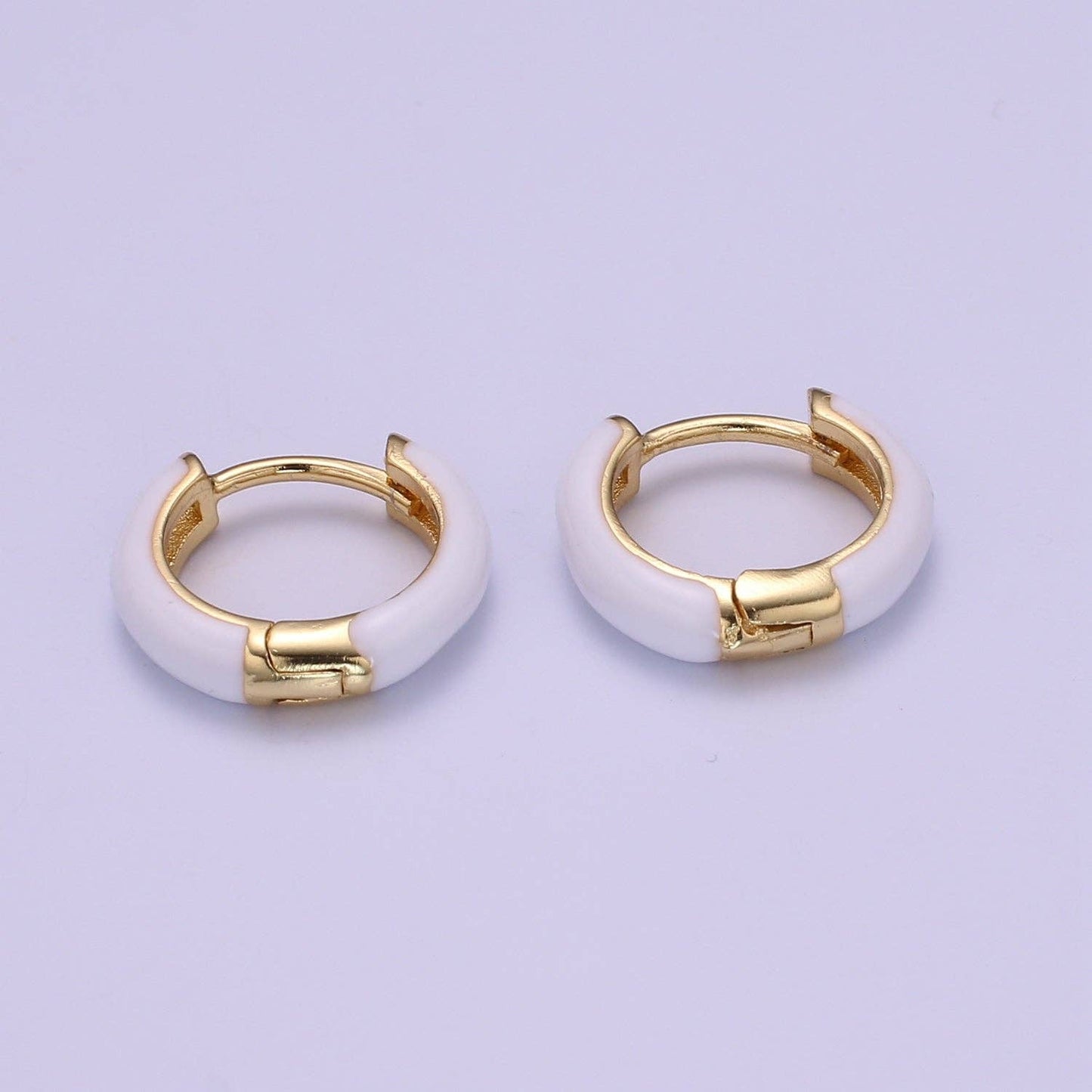 WHITE ENAMEL HOOPS
