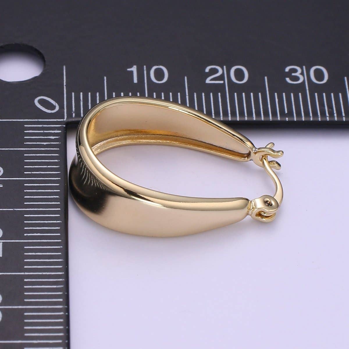 BOLD HOOPS