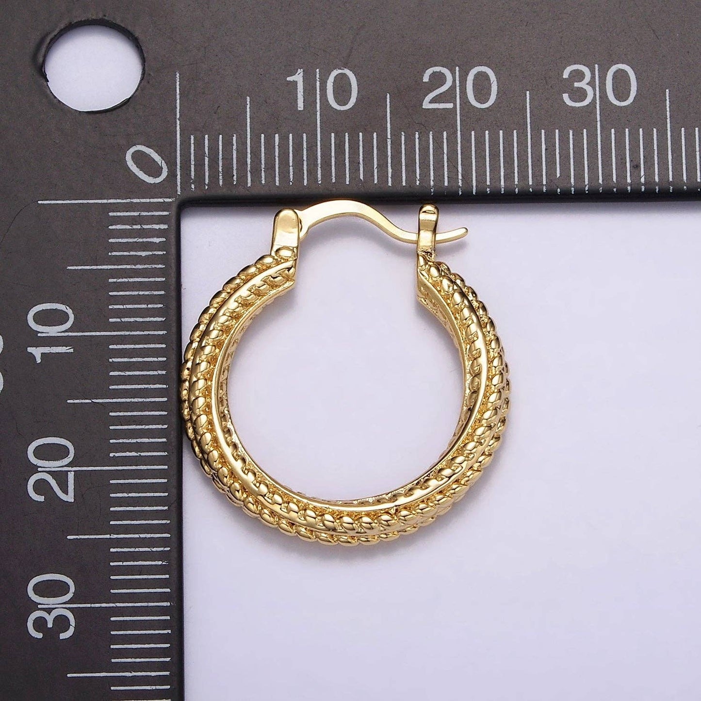 DOTTED TWIST HOOPS